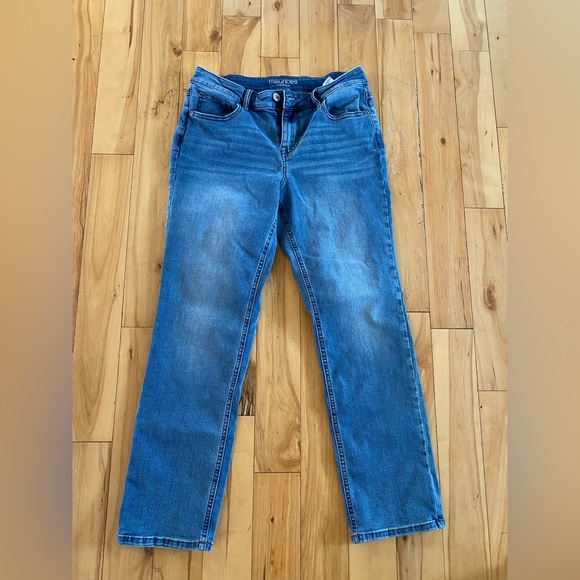 Maurice’s mid-rise jeans, size 8 short - Picture 1 of 3